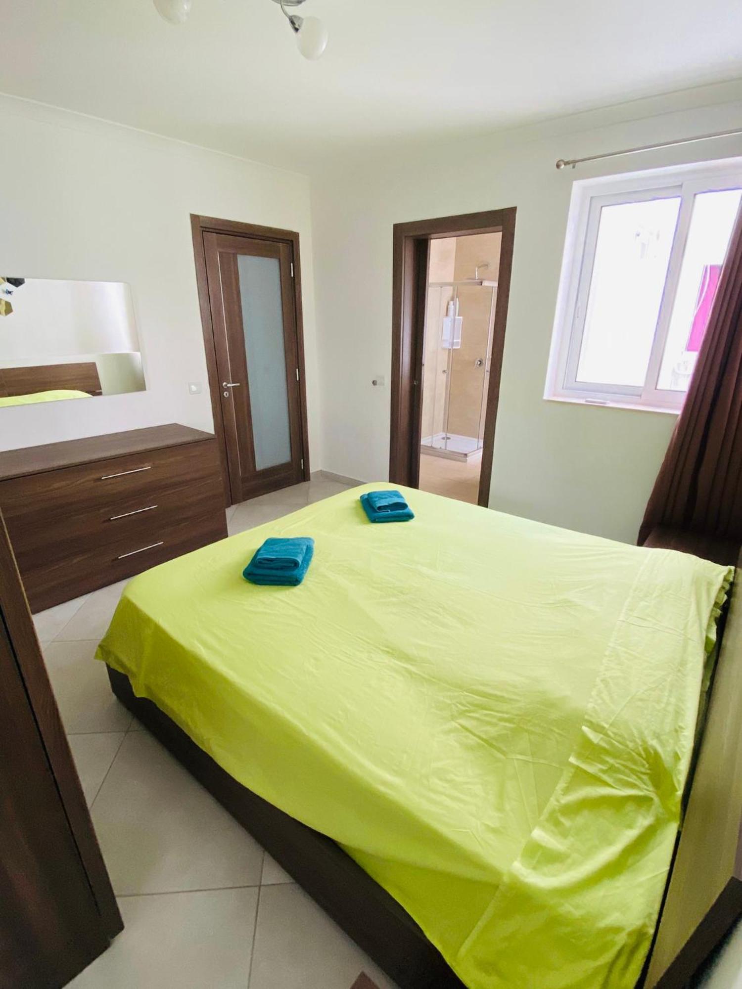 Mela Apartment 1 St. Paul's Bay Buitenkant foto